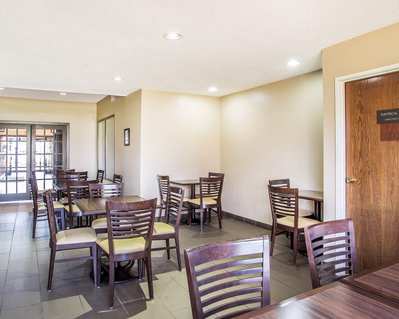 Comfort Suites Near I-80 And I-94 Lansing Bagian luar foto